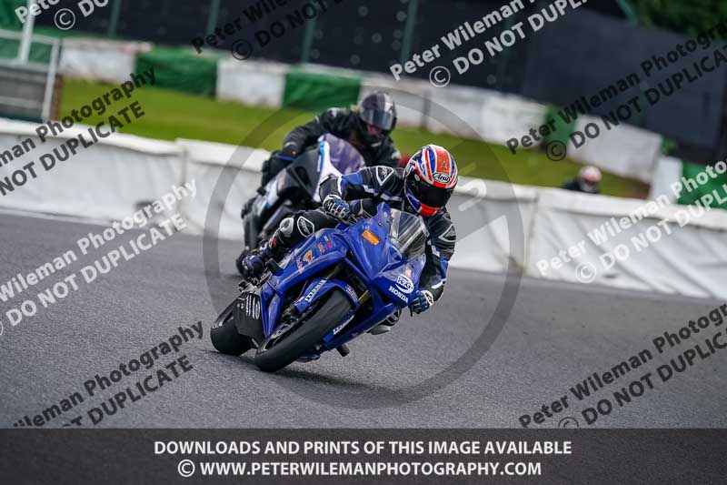 enduro digital images;event digital images;eventdigitalimages;mallory park;mallory park photographs;mallory park trackday;mallory park trackday photographs;no limits trackdays;peter wileman photography;racing digital images;trackday digital images;trackday photos